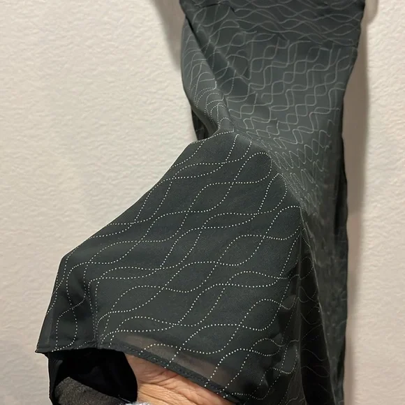 Ann Taylor LOFT Black Dress Midi Geometric Print Flowy with Belt Size 4 - Picture 5 of 14